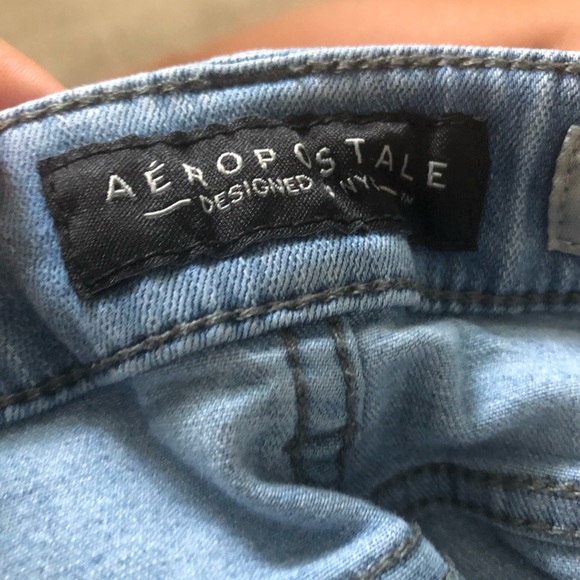 light wash aero jeans - Picture 4 of 4